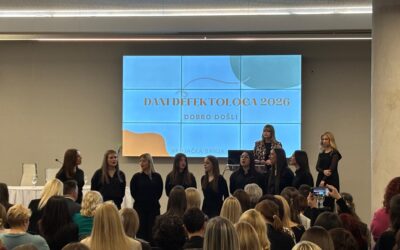 Наступ певачке групе Одсека за српско традиционално певање и свирање Музичке школе „Стеван Мокрањац” Краљево на отварању конференције „Дани дефектолога 2026”