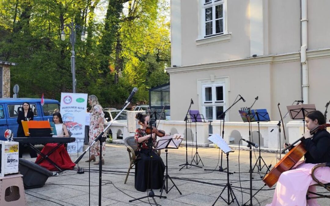 Ученици Музичке школе „Стеван Мокрањац” Краљево наступили на XX Међународном фестивалу олдтајмера у Врњачкој Бањи